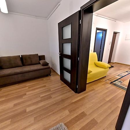 Terezianum Apartments, Free Parking Sibiu Bagian luar foto