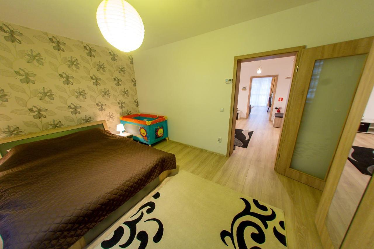 Terezianum Apartments, Free Parking Sibiu Bagian luar foto