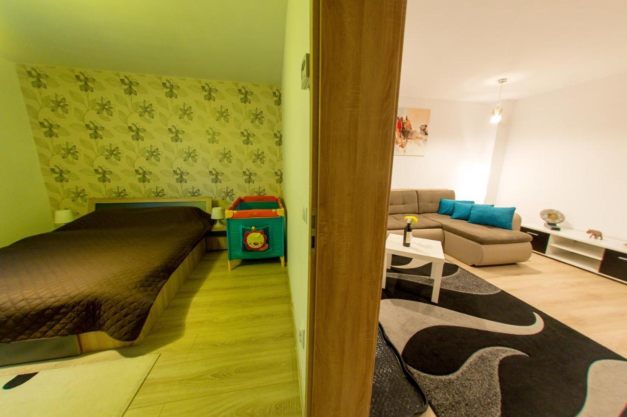 Terezianum Apartments, Free Parking Sibiu Bagian luar foto