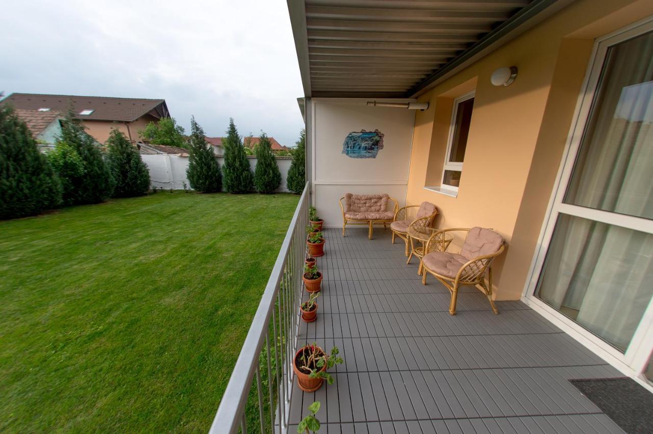 Terezianum Apartments, Free Parking Sibiu Bagian luar foto
