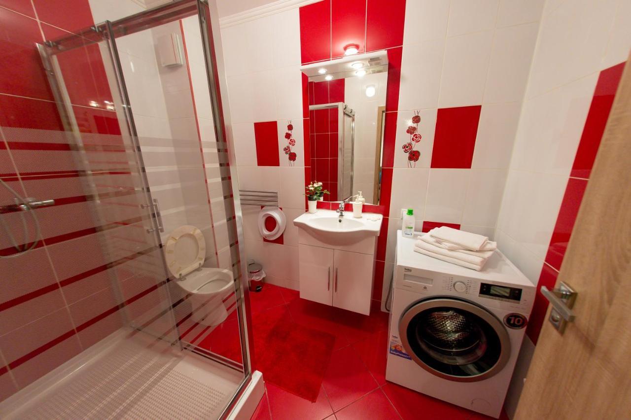 Terezianum Apartments, Free Parking Sibiu Bagian luar foto