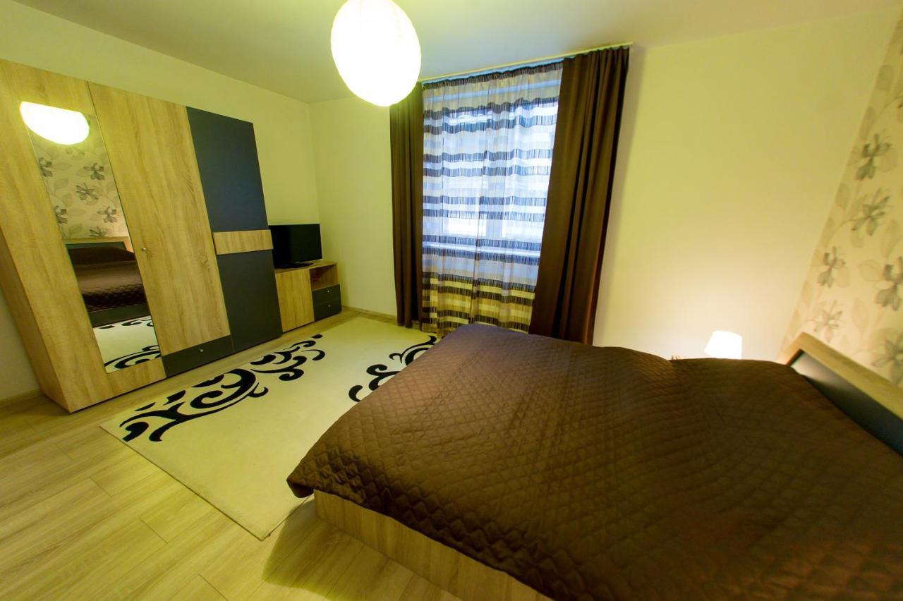 Terezianum Apartments, Free Parking Sibiu Bagian luar foto