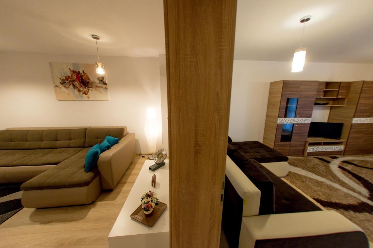 Terezianum Apartments, Free Parking Sibiu Bagian luar foto