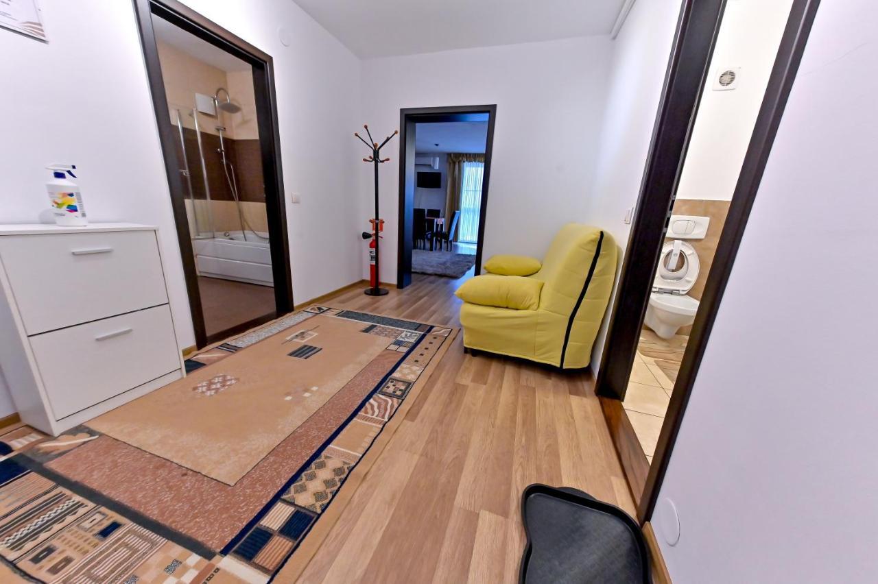 Terezianum Apartments, Free Parking Sibiu Bagian luar foto