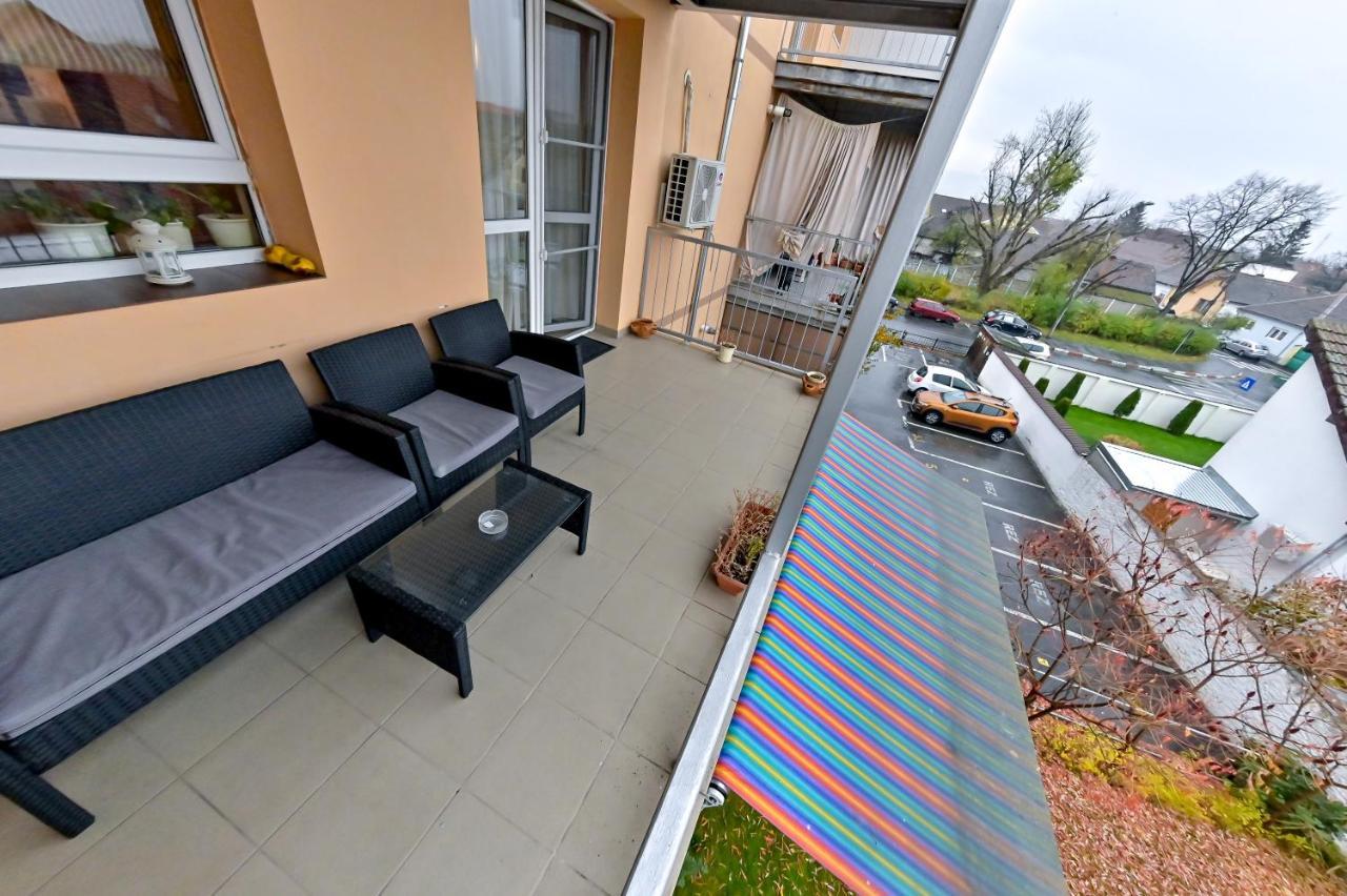 Terezianum Apartments, Free Parking Sibiu Bagian luar foto